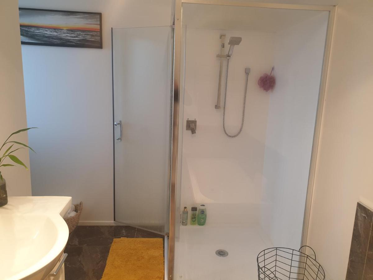 شقة Bed N Breakfast On Pear Tree Lane هاملتون المظهر الخارجي الصورة