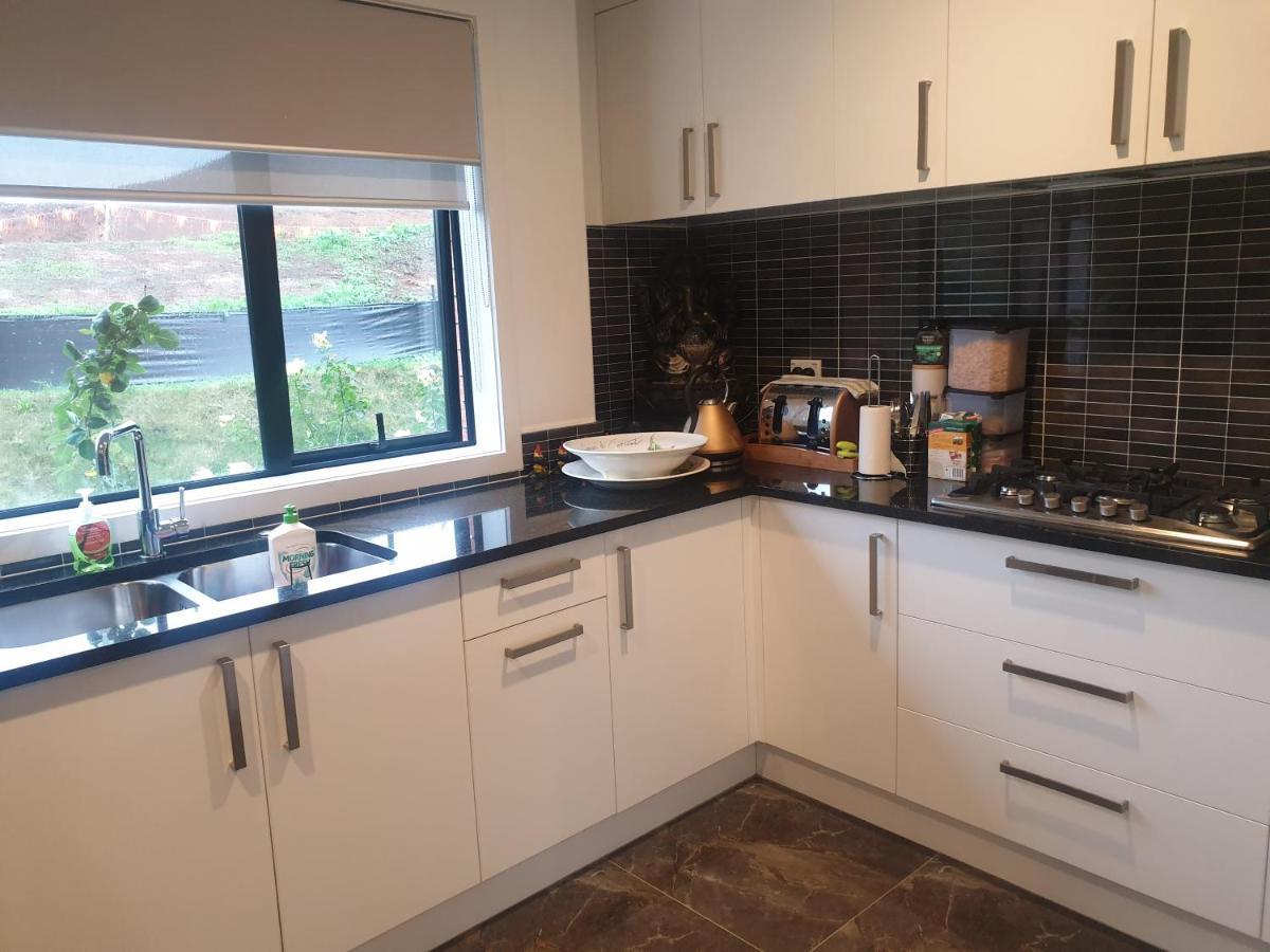 شقة Bed N Breakfast On Pear Tree Lane هاملتون المظهر الخارجي الصورة